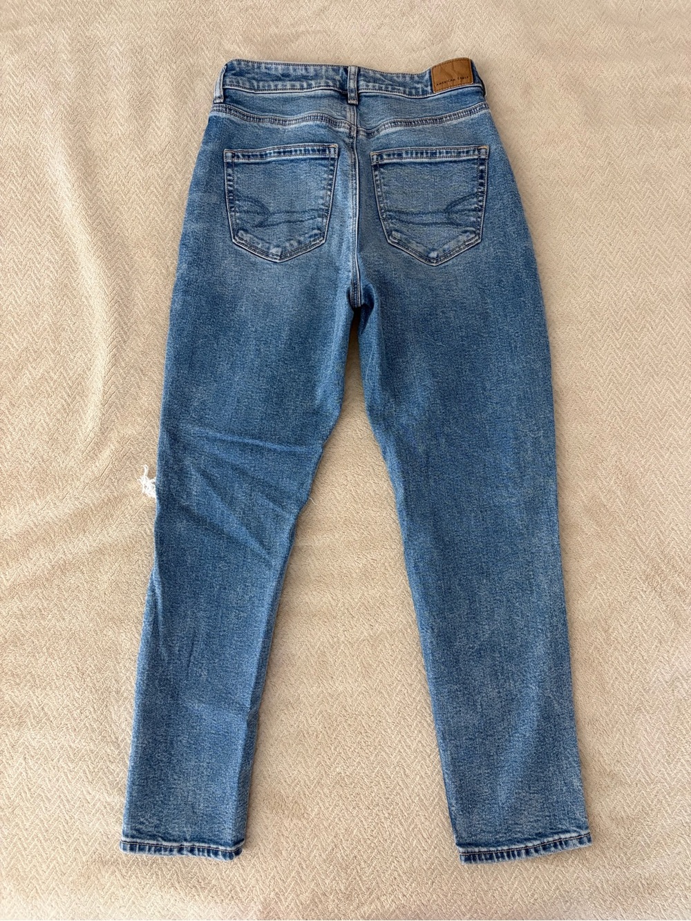 American Eagle Outfitters Medium Blue Distressed Boyfriend Jeans - Picture 4 of 4